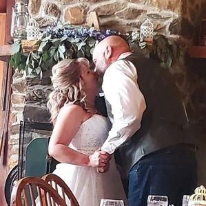 Meet your Posher, Tia